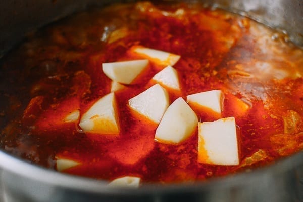 Shanghai-Style Red Vegetable Soup (罗宋汤 - Luo Song Tang), by bmeteor.aiodimecu.cf