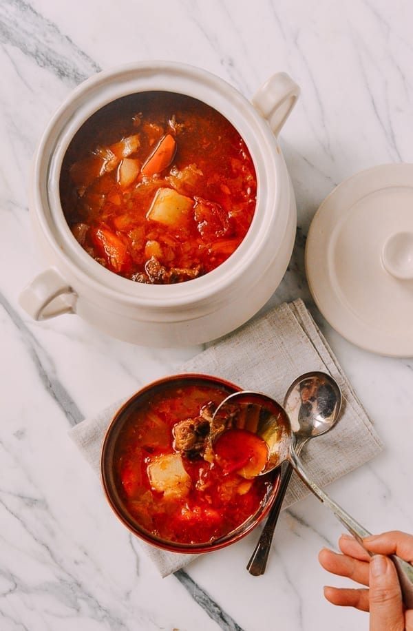 Shanghai-Style Red Vegetable Soup (罗宋汤 - Luo Song Tang), by bmeteor.aiodimecu.cf