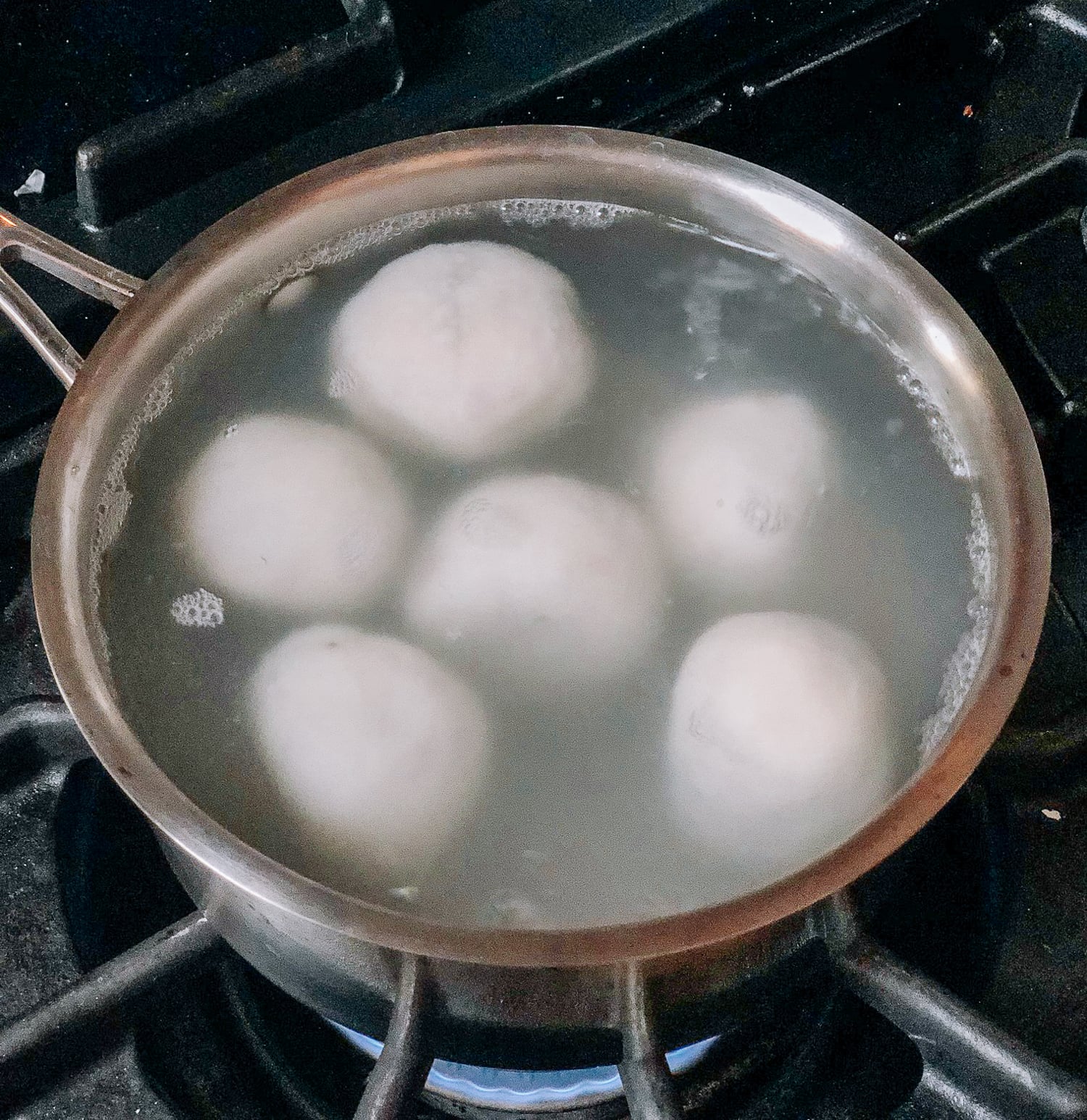 cooking Savory Tang Yuan in water, by bmeteor.aiodimecu.cf