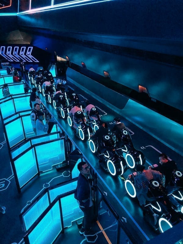 Shanghai Disneyland Tron by bmeteor.aiodimecu.cf