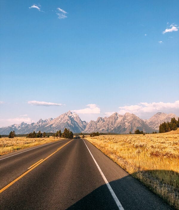 Driving into Grand Teton National Park, bmeteor.aiodimecu.cf