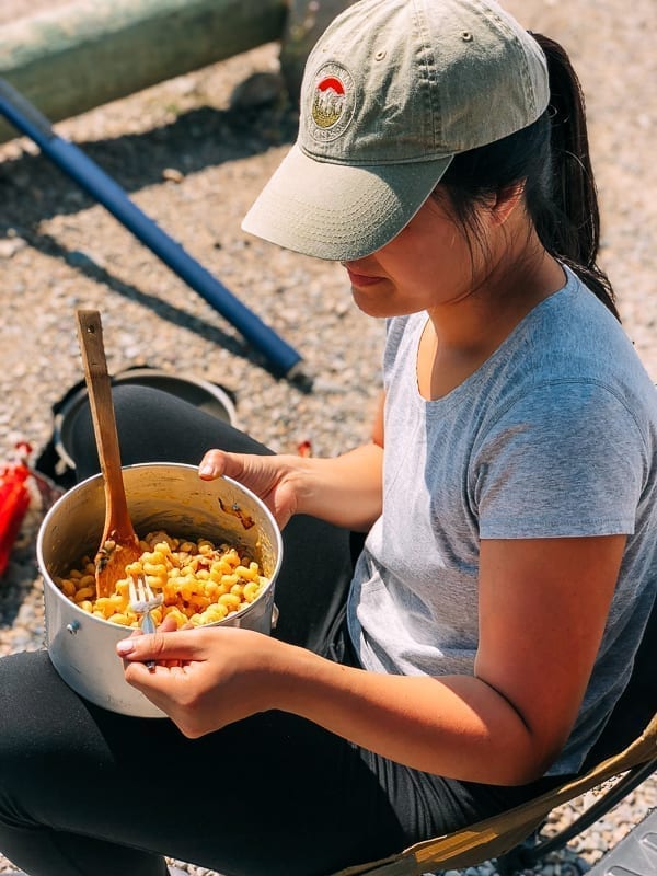 Sarah eating mac and cheese, bmeteor.aiodimecu.cf