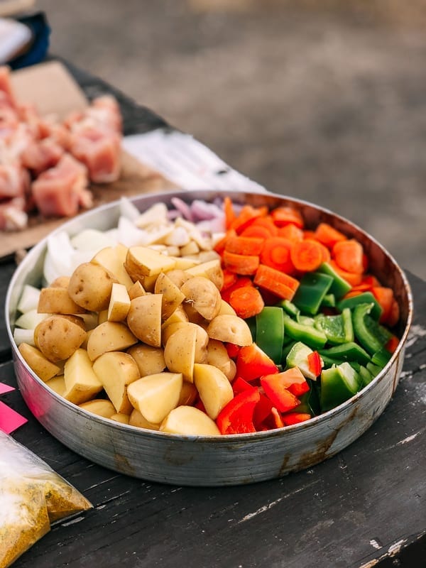 Cut Vegetables for Camping Chicken Curry, bmeteor.aiodimecu.cf