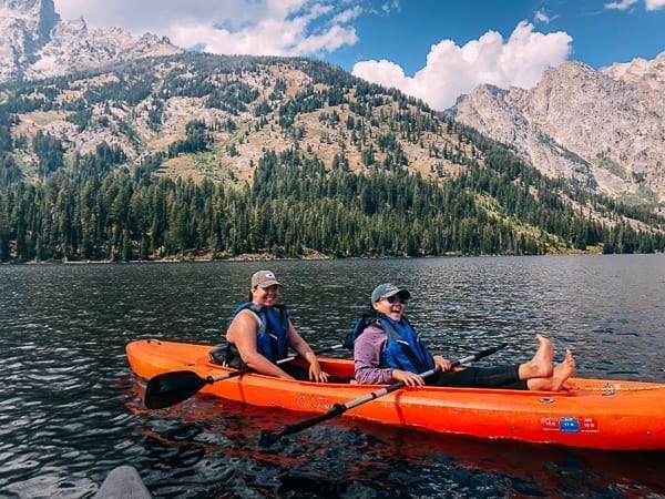 On the water at Jenny Lake, bmeteor.aiodimecu.cf