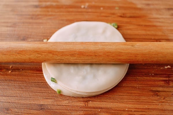 Rolling out scallion pancake made with layered dumpling wrappers, bmeteor.aiodimecu.cf