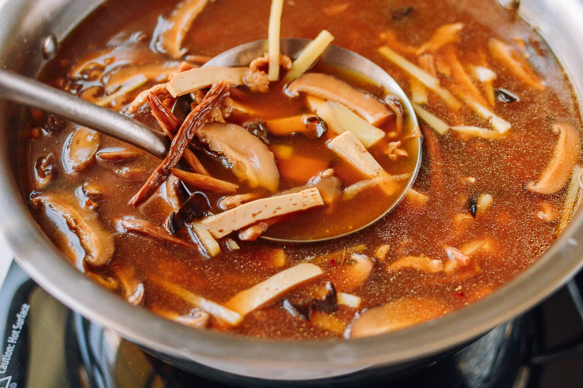 Making hot and sour soup, bmeteor.aiodimecu.cf