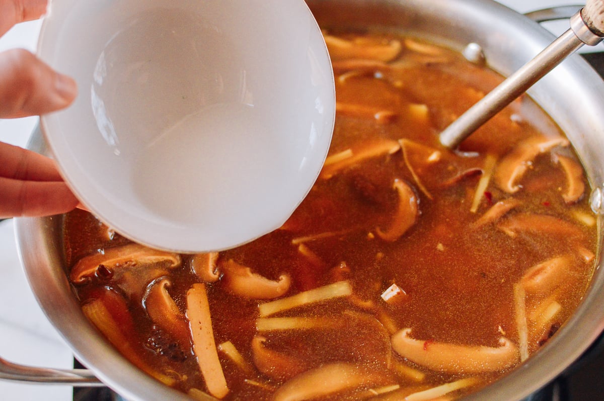 Adding cornstarch to hot and sour soup, bmeteor.aiodimecu.cf