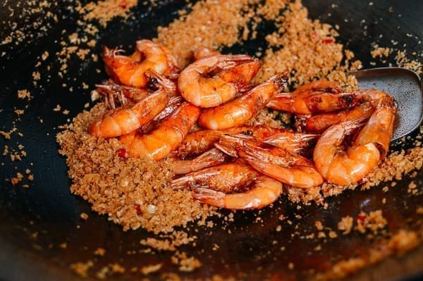 Adding the shrimp to wok, bmeteor.aiodimecu.cf
