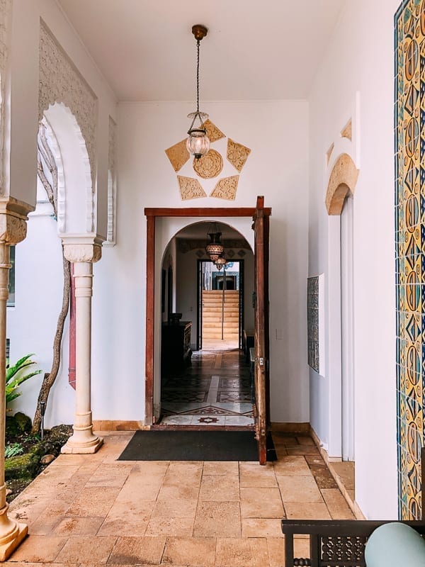 Shangri La hallways, bmeteor.aiodimecu.cf