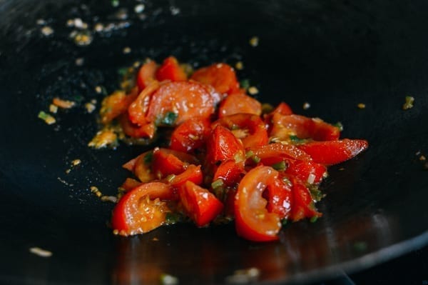 Stir-frying tomatoes and scallions, bmeteor.aiodimecu.cf