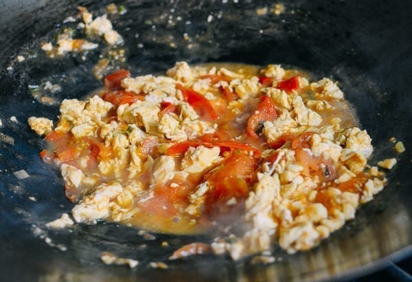 Tomato and egg stir-fry in a wok, bmeteor.aiodimecu.cf