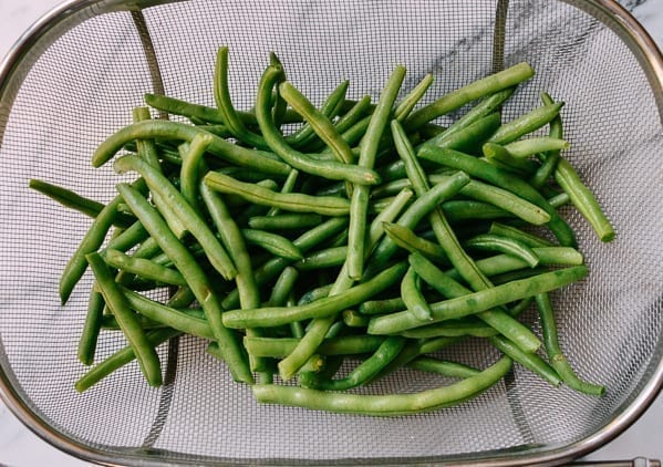 Washed green beans in colander, bmeteor.aiodimecu.cf