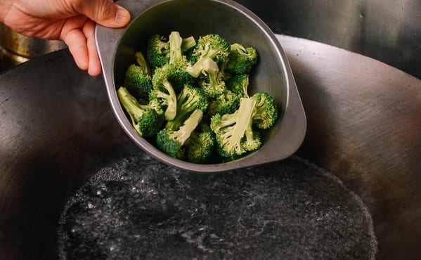 Blanching broccoli, bmeteor.aiodimecu.cf