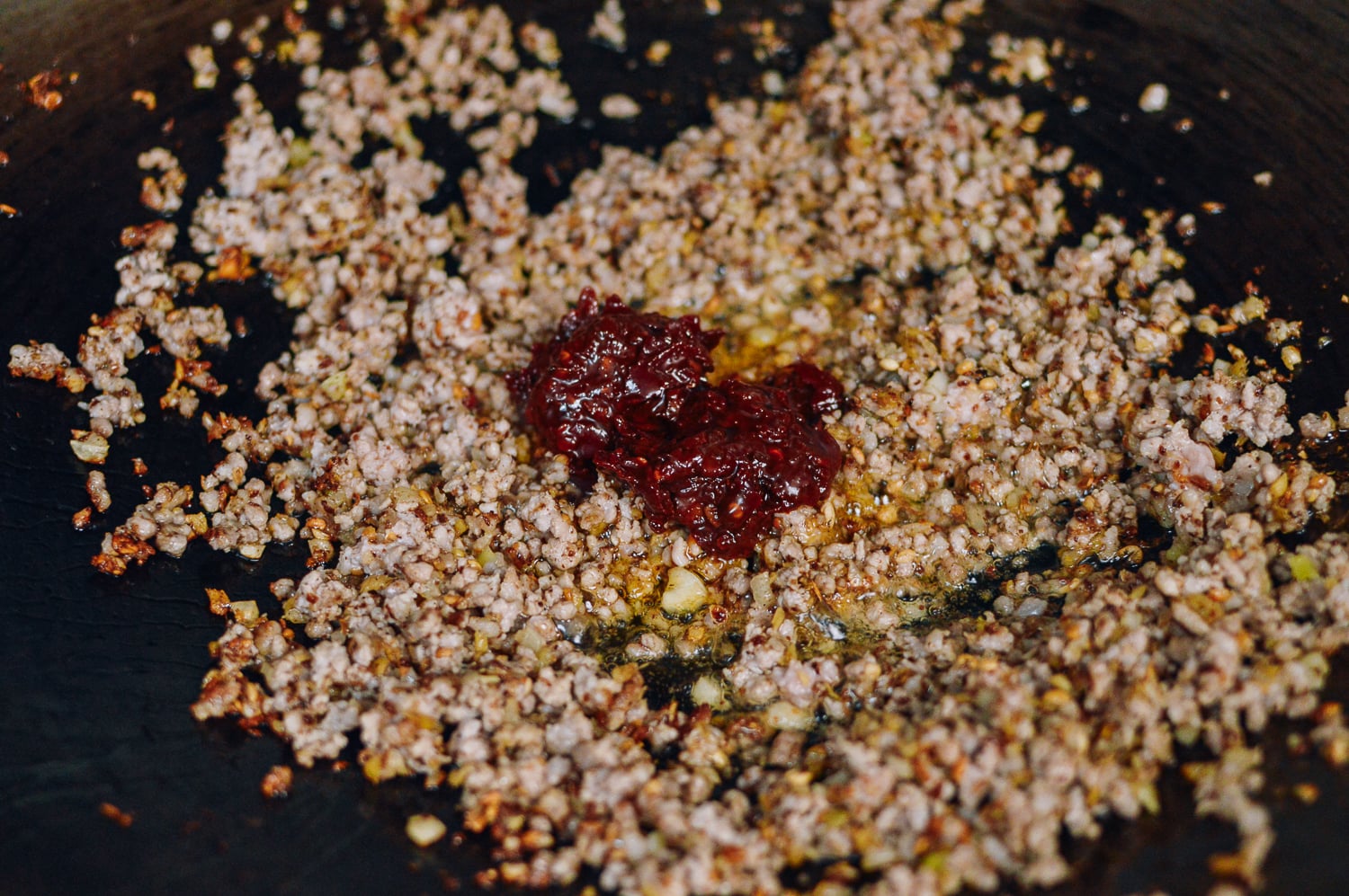 Adding Spicy Bean Sauce to Ground Pork, bmeteor.aiodimecu.cf