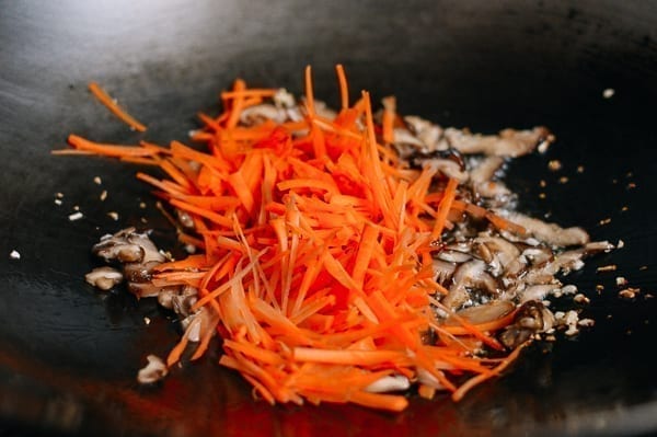 Adding carrots to wok, bmeteor.aiodimecu.cf