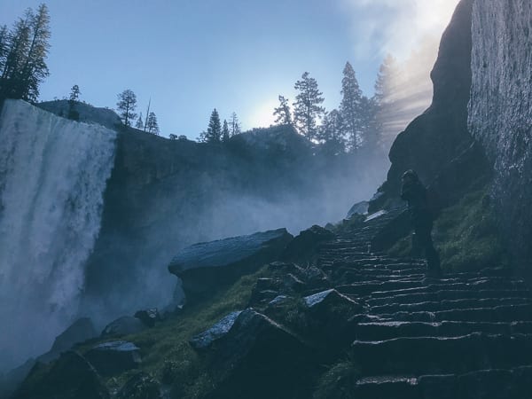 Vernal Falls on the Mist Trail, bmeteor.aiodimecu.cf