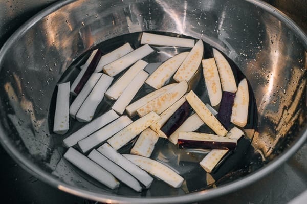 Soaking eggplant in vinegar water, bmeteor.aiodimecu.cf
