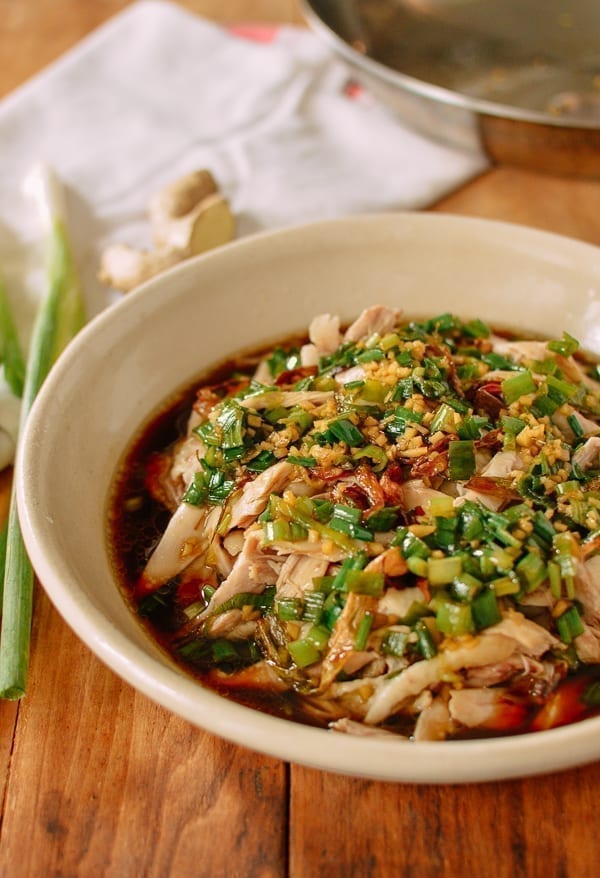 Easy Poached Chicken with Scallion Ginger Sauce, bmeteor.aiodimecu.cf