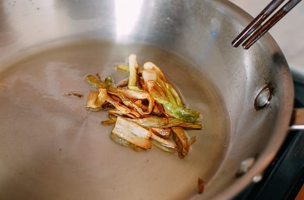 Crisping up white parts of scallions, bmeteor.aiodimecu.cf