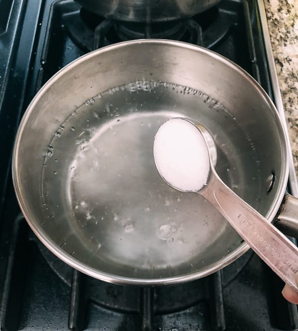 Adding salt to boiling water, bmeteor.aiodimecu.cf