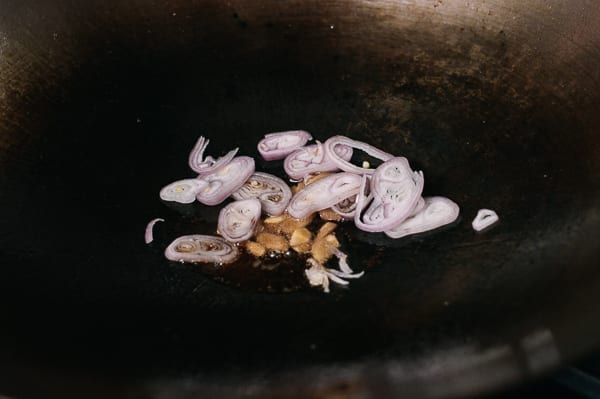 Adding shallots to wok, bmeteor.aiodimecu.cf