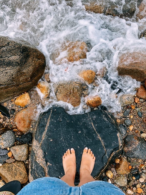 Feet on a Rocky Beach, bmeteor.aiodimecu.cf