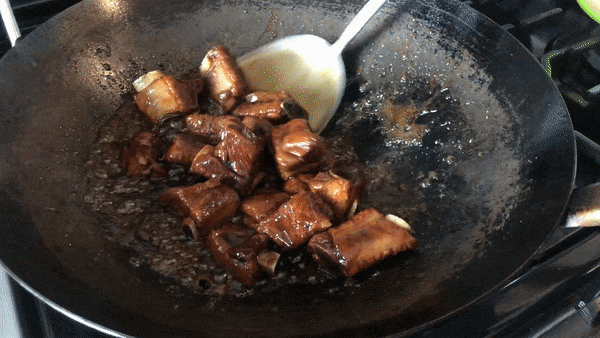 Reducing the sauce to coat pork ribs, bmeteor.aiodimecu.cf