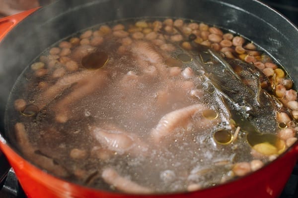 Simmering Cantonese Chicken Feet Soup, bmeteor.aiodimecu.cf