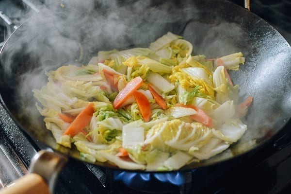 Napa cabbage leaves cooked until wilted, bmeteor.aiodimecu.cf