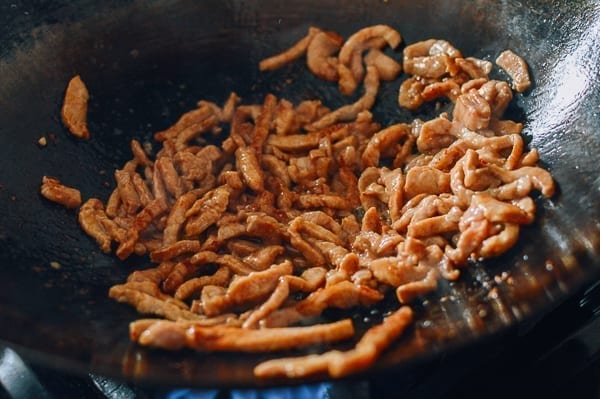 Browning pork strips in wok, bmeteor.aiodimecu.cf