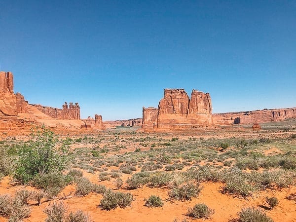 Arches National Park - Courthouse towers viewpoint by bmeteor.aiodimecu.cf