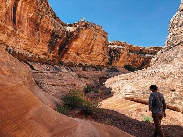 Holeman Slot canyon walk - Canyonlands National Park by bmeteor.aiodimecu.cf
