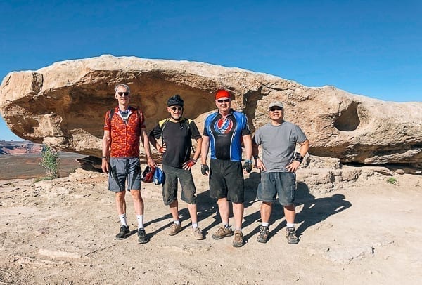 White Rim Trail team photo by bmeteor.aiodimecu.cf