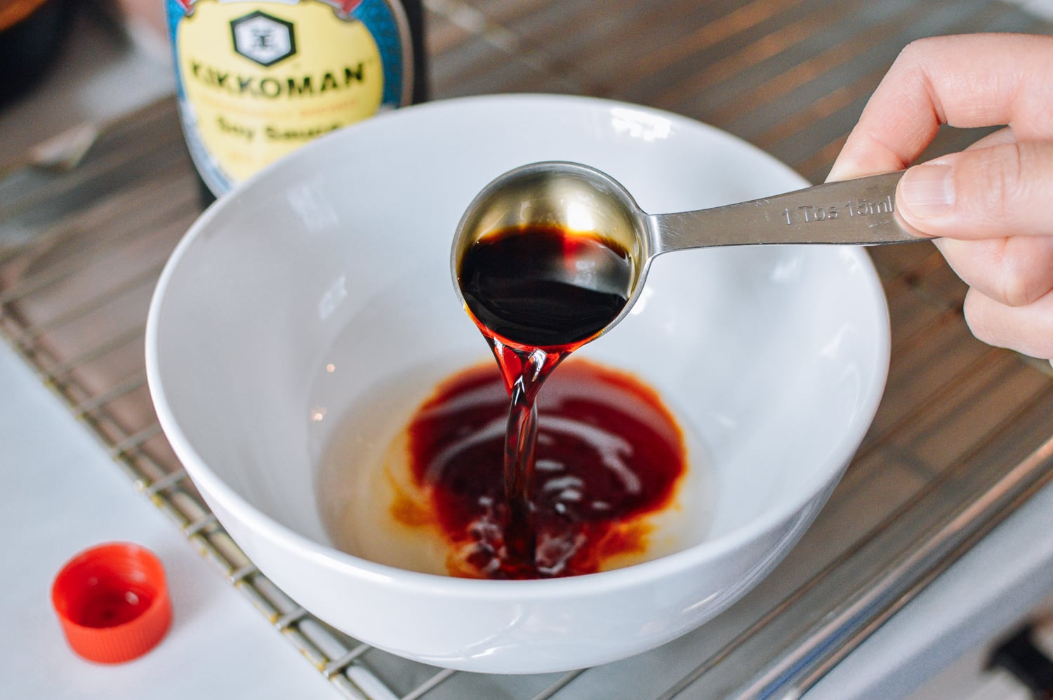 Making tempura dipping sauce with soy sauce, mirin, and dashi, bmeteor.aiodimecu.cf