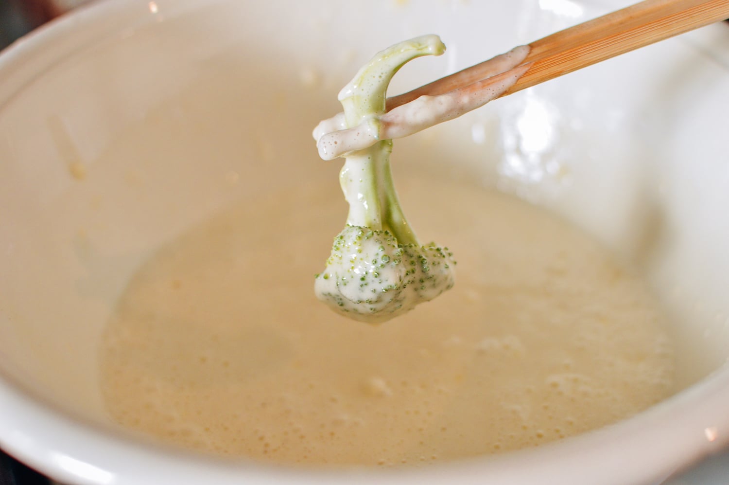 Dipping broccoli into tempura batter, bmeteor.aiodimecu.cf