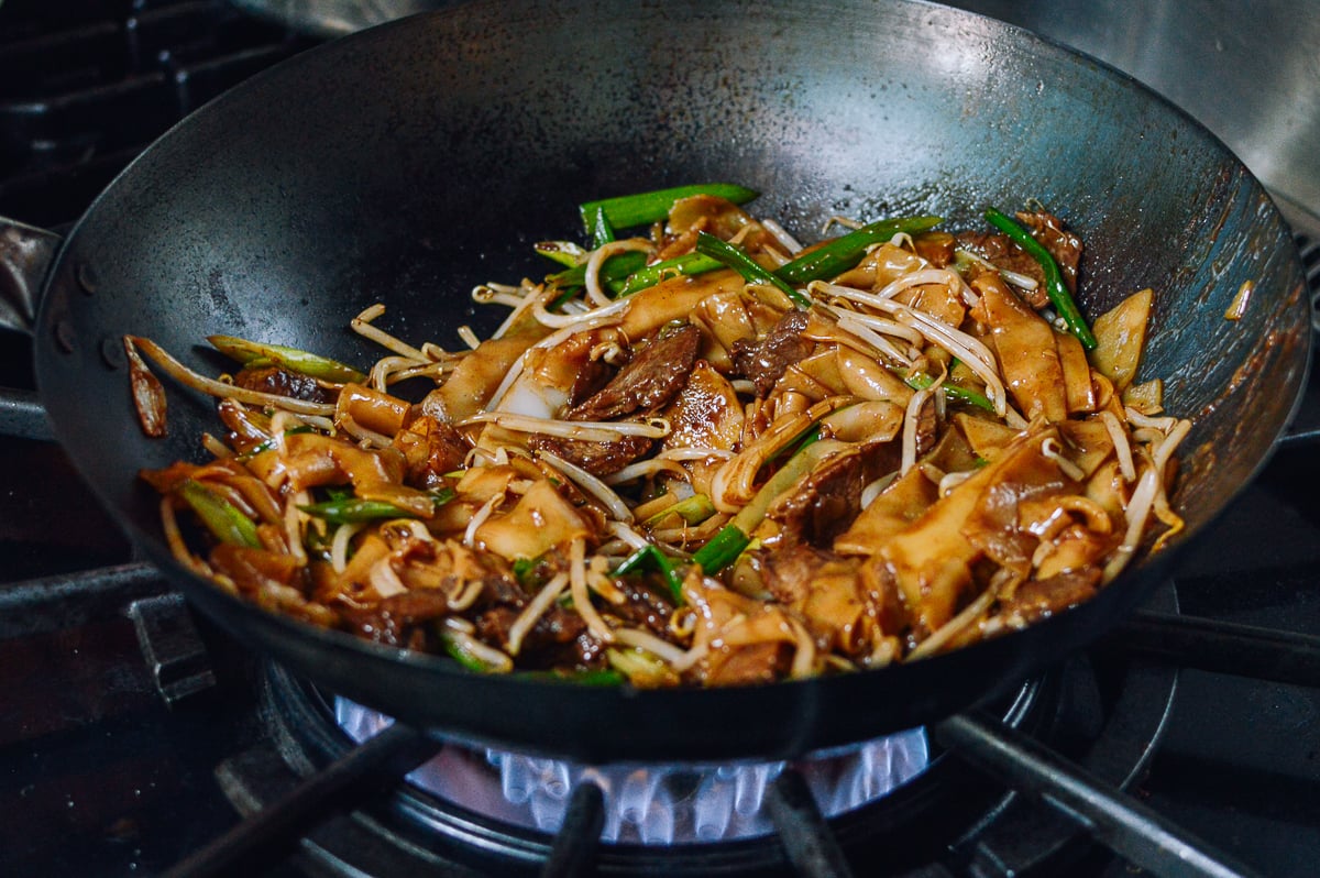 Stir-frying noodles, bmeteor.aiodimecu.cf