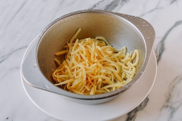 Rinsed bamboo shoots in colander, bmeteor.aiodimecu.cf