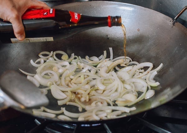 Adding Shaoxing wine to the onions, bmeteor.aiodimecu.cf