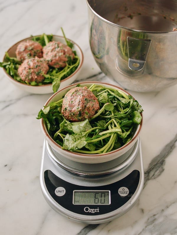 Weighing meatballs, bmeteor.aiodimecu.cf