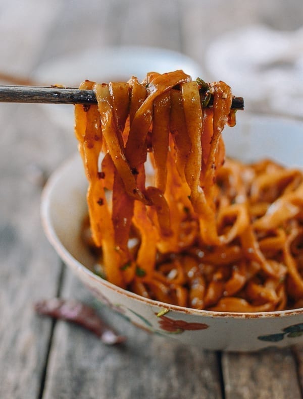 Noodles mixed with sauce, bmeteor.aiodimecu.cf