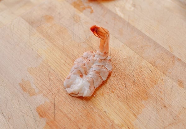 Butterflied shrimp with tail in the air, bmeteor.aiodimecu.cf
