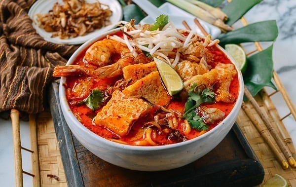 Bowl of spicy curry laksa, bmeteor.aiodimecu.cf