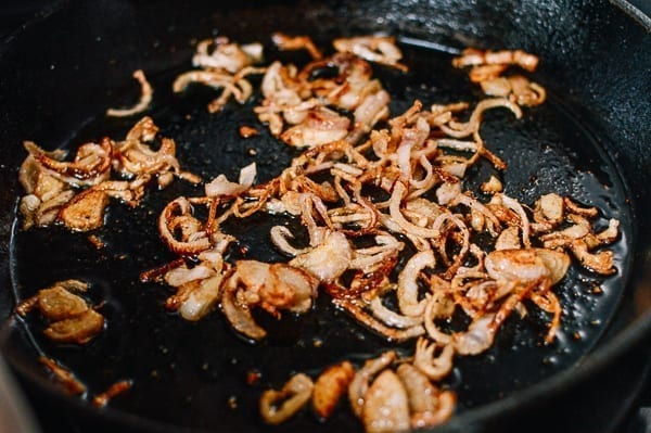 Frying shallots, bmeteor.aiodimecu.cf