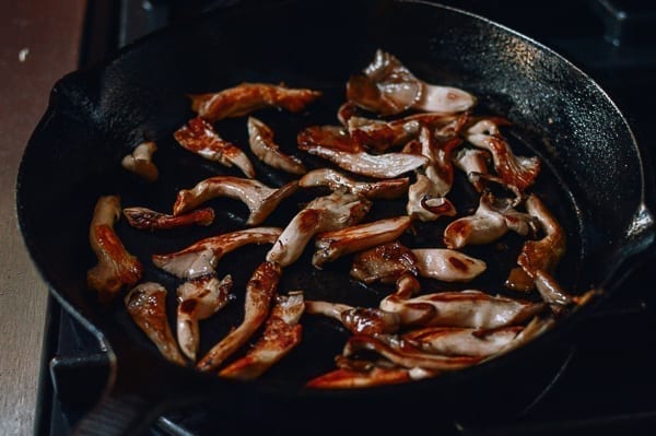 Caramelizing oyster mushrooms, bmeteor.aiodimecu.cf