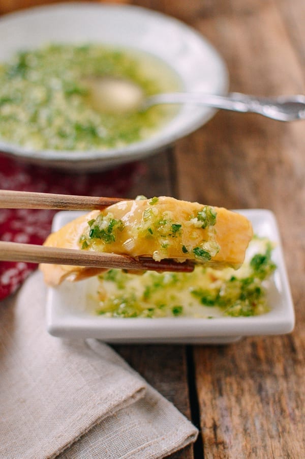 Chinese Poached Chicken dipped in ginger scallion sauce, bmeteor.aiodimecu.cf