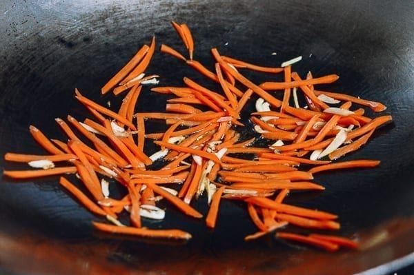 Julienned carrots in wok, bmeteor.aiodimecu.cf