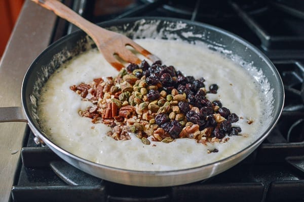 Adding pistachios and cranberries, bmeteor.aiodimecu.cf