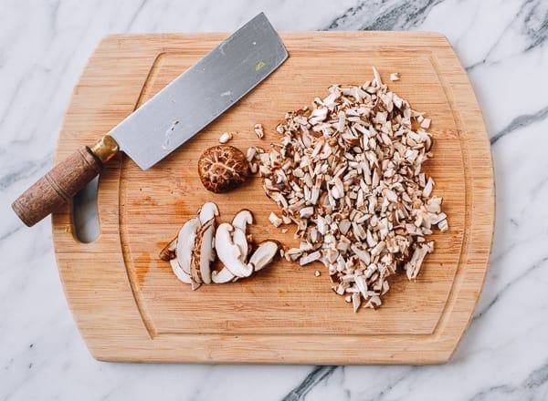 Chopped shiitake mushrooms, bmeteor.aiodimecu.cf
