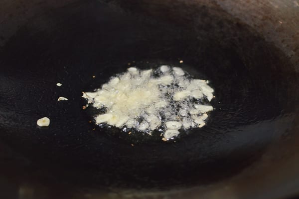 Garlic cooking in oil, bmeteor.aiodimecu.cf