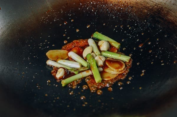 Aromatics and sugar in wok, bmeteor.aiodimecu.cf